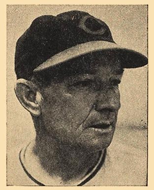 1940 Cincinnati Reds Team Issue Bill Mckechnie #17 Baseball Card